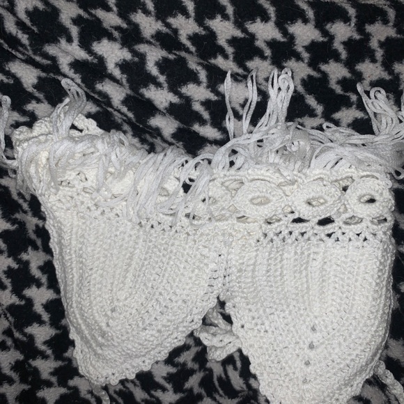 Swimsuit - Picture 3 of 4